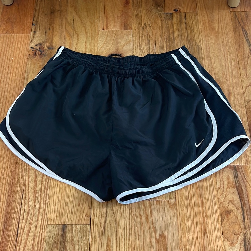 Nike Plus Size Black and White Tempo Short